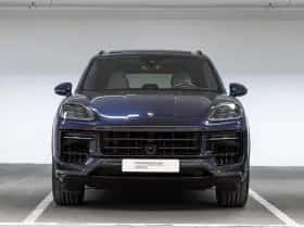 Porsche Cayenne (2024) thumbnail 4