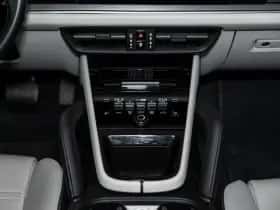 Porsche Cayenne (2024) thumbnail 42