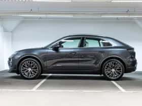 Porsche Macan (2026) thumbnail 2