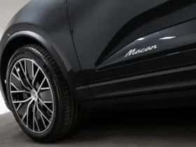 Porsche Macan (2026) thumbnail 11