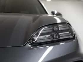 Porsche Macan (2026) thumbnail 12