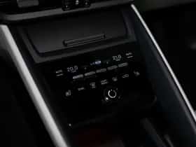 Porsche Macan (2026) thumbnail 49