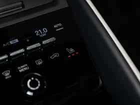 Porsche Macan (2026) thumbnail 50