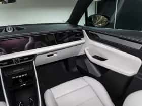 Porsche Macan (2026) thumbnail 62