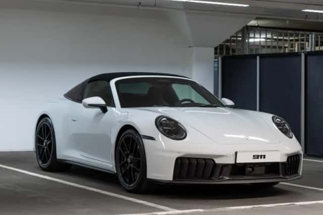 Porsche 911 (2026) thumbnail 5