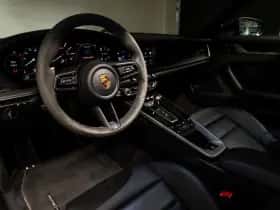 Porsche 911 (2021) thumbnail 16