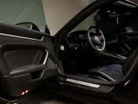 Porsche 911 (2021) thumbnail 18