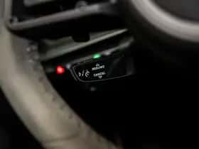 Porsche 911 (2021) thumbnail 23