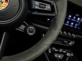Porsche 911 (2021) thumbnail 24