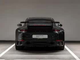 Porsche 911 (2021) thumbnail 7