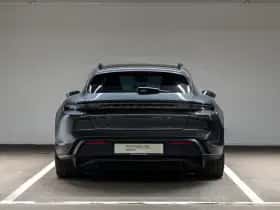 Porsche Taycan (2022) thumbnail 7