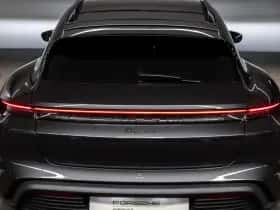 Porsche Taycan (2022) thumbnail 10