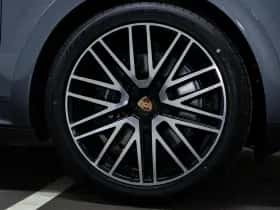 Porsche Cayenne (2026) thumbnail 15