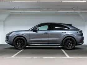 Porsche Cayenne (2026) thumbnail 2