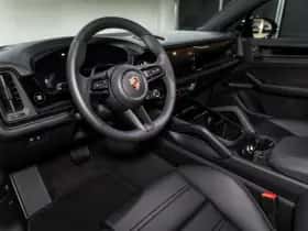 Porsche Cayenne (2026) thumbnail 18