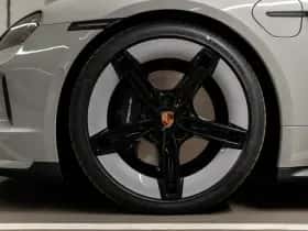 Porsche Taycan (2026) thumbnail 13