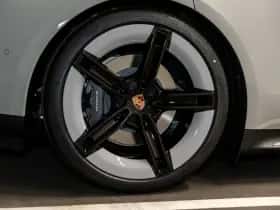Porsche Taycan (2026) thumbnail 16