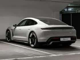 Porsche Taycan (2026) thumbnail 3