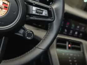 Porsche Taycan (2026) thumbnail 25
