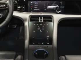 Porsche Taycan (2026) thumbnail 35