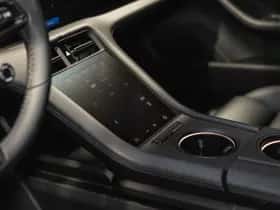 Porsche Taycan (2026) thumbnail 45