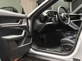 Porsche Taycan (2026) thumbnail 46