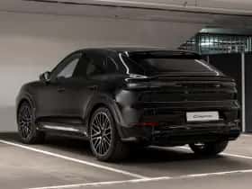 Porsche Cayenne (2026) thumbnail 3