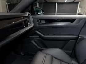 Porsche Cayenne (2026) thumbnail 43