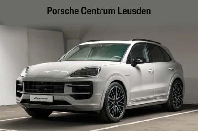 Porsche Cayenne (2026) thumbnail 1