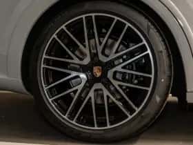 Porsche Cayenne (2026) thumbnail 15