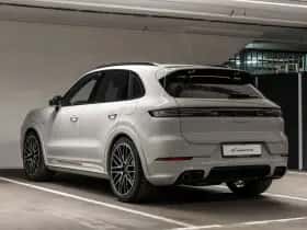 Porsche Cayenne (2026) thumbnail 3