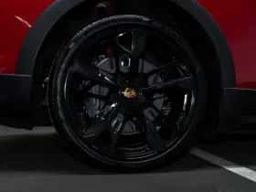 Porsche Taycan (2023) thumbnail 14