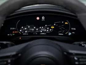 Porsche Taycan (2023) thumbnail 26