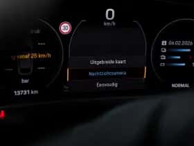 Porsche Taycan (2023) thumbnail 29