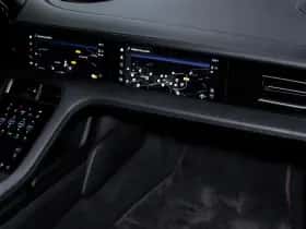 Porsche Taycan (2023) thumbnail 34