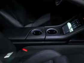 Porsche Taycan (2023) thumbnail 46