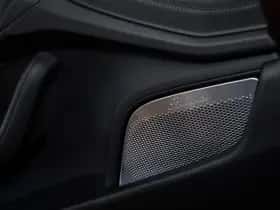 Porsche Taycan (2023) thumbnail 50