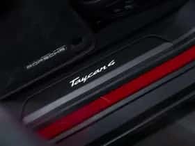 Porsche Taycan (2023) thumbnail 51