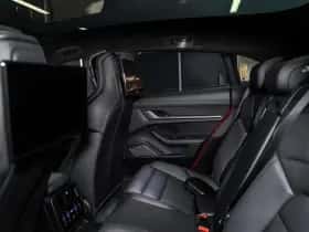 Porsche Taycan (2023) thumbnail 57