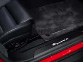 Porsche Taycan (2023) thumbnail 58