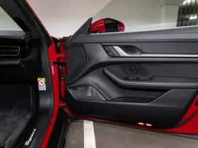 Porsche Taycan (2023) thumbnail 60