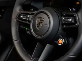 Porsche 911 (2026) thumbnail 23