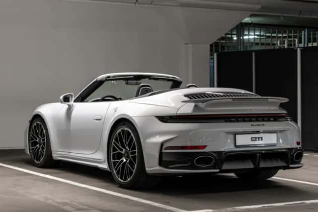 Porsche 911 (2026) thumbnail 4