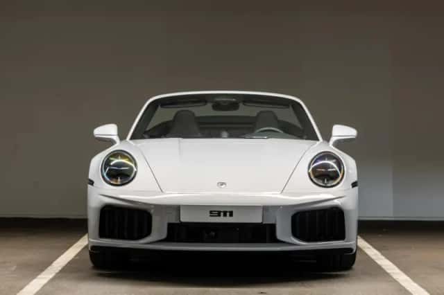 Porsche 911 (2026) thumbnail 5
