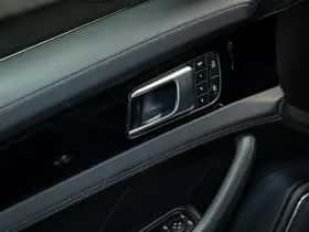 Porsche Panamera (2023) thumbnail 50