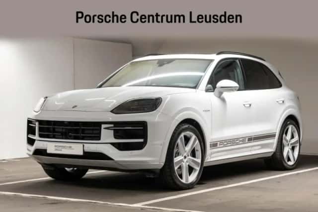 Porsche Cayenne (2025) thumbnail 1