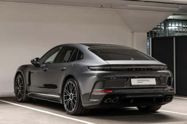 Porsche Panamera (2025) thumbnail 3