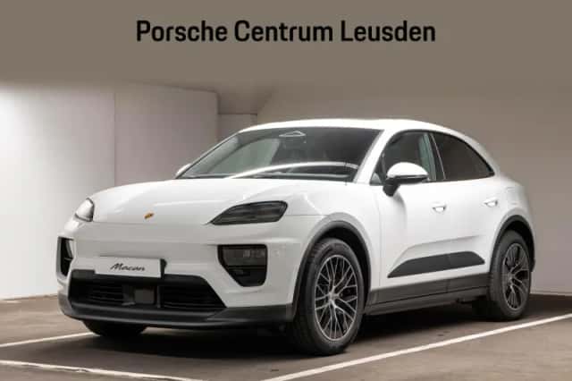 Porsche Macan (2026) thumbnail 1