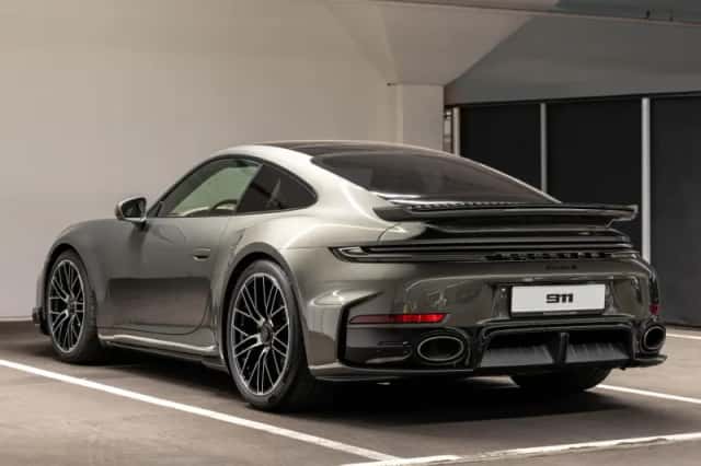 Porsche 911 (2026) thumbnail 3