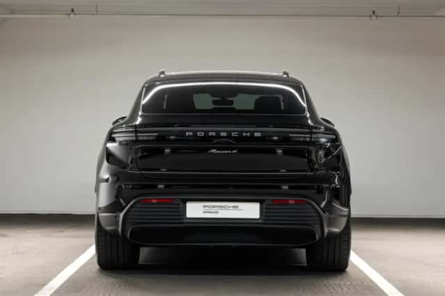 Porsche Macan (2025) thumbnail 6
